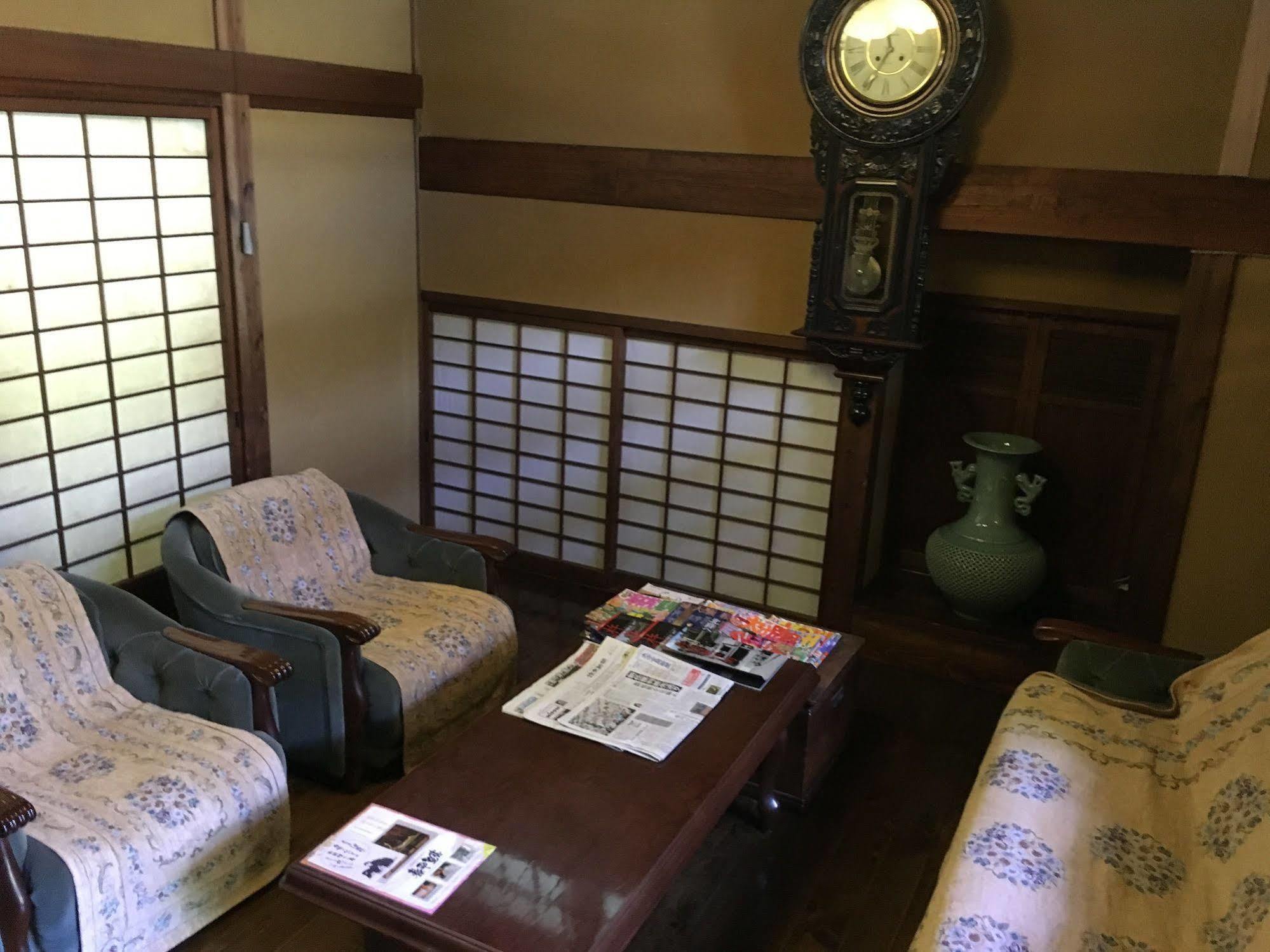 Enokiya Ryokan Yufu Exterior photo